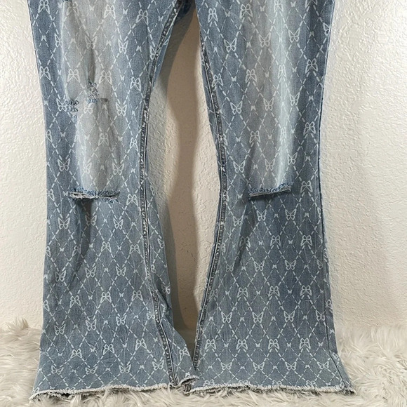 No Boundaries Butterflies Print Juniors Five Pocket Flare Jeans Size 17 NEW - Picture 6 of 14